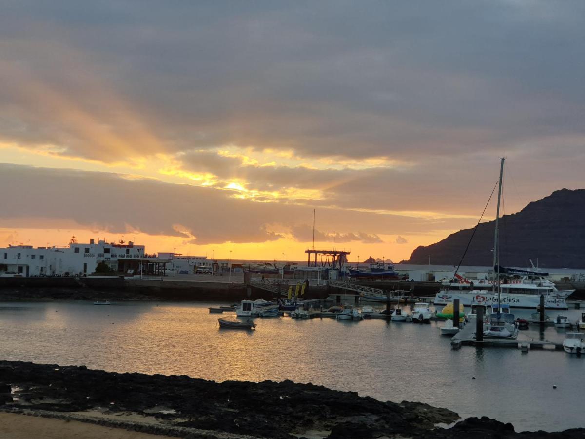 קלטה דה סבו La Graciosa Camelia Beach Vistas Mar מראה חיצוני תמונה