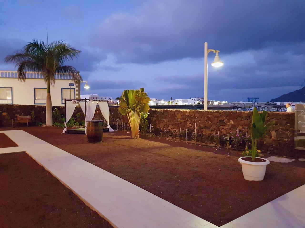 קלטה דה סבו La Graciosa Camelia Beach Vistas Mar מראה חיצוני תמונה