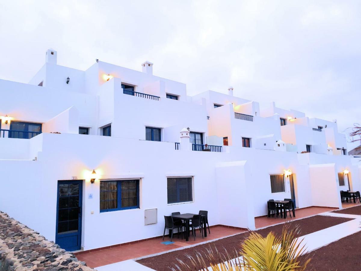 קלטה דה סבו La Graciosa Camelia Beach Vistas Mar מראה חיצוני תמונה